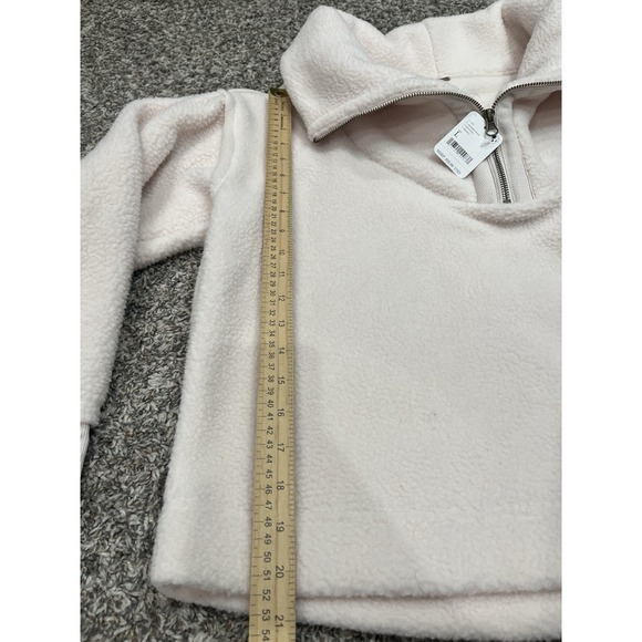 Women's NWT Free People Collared Faux Fur Quarter Zip Sweater (1974) - Picture 4 of 11